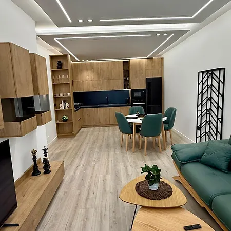 Teds Luxury 2
