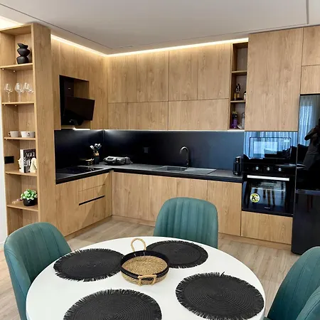 Teds Luxury 2 דירה טיראנה