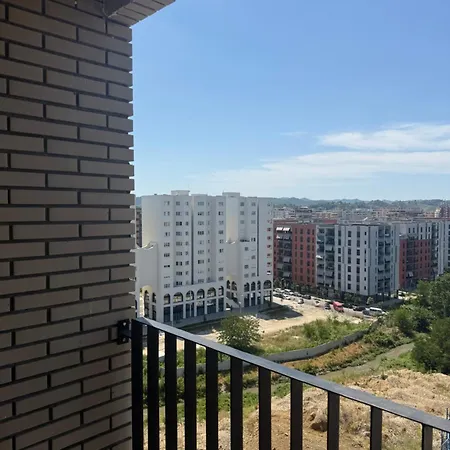 Teds Luxury 2 טיראנה