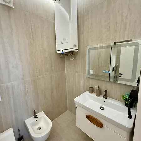 Teds Luxury 2 טיראנה